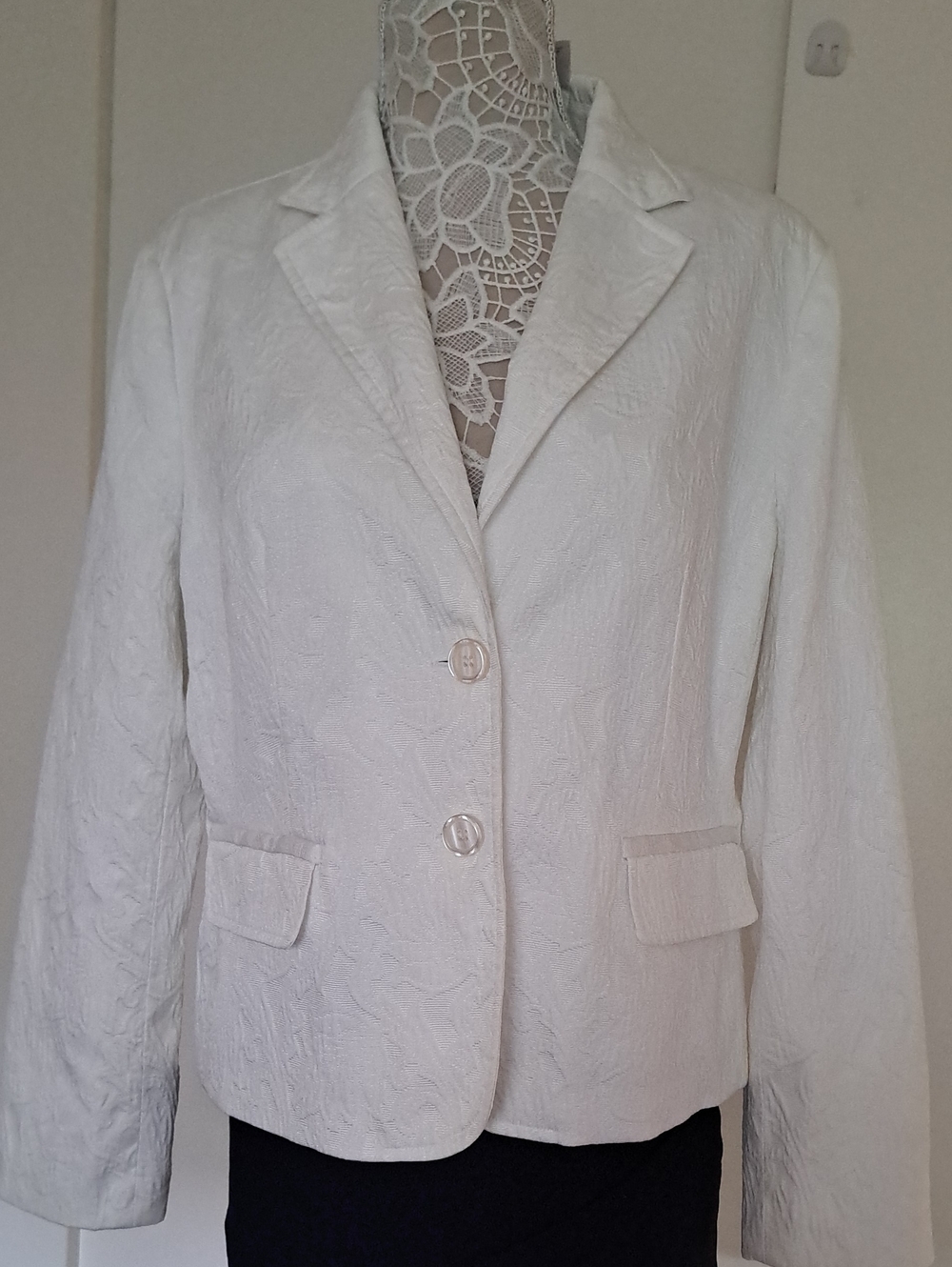 Liz Claiborne Cream Textured Blazer Jacket - Picture 1 of 10